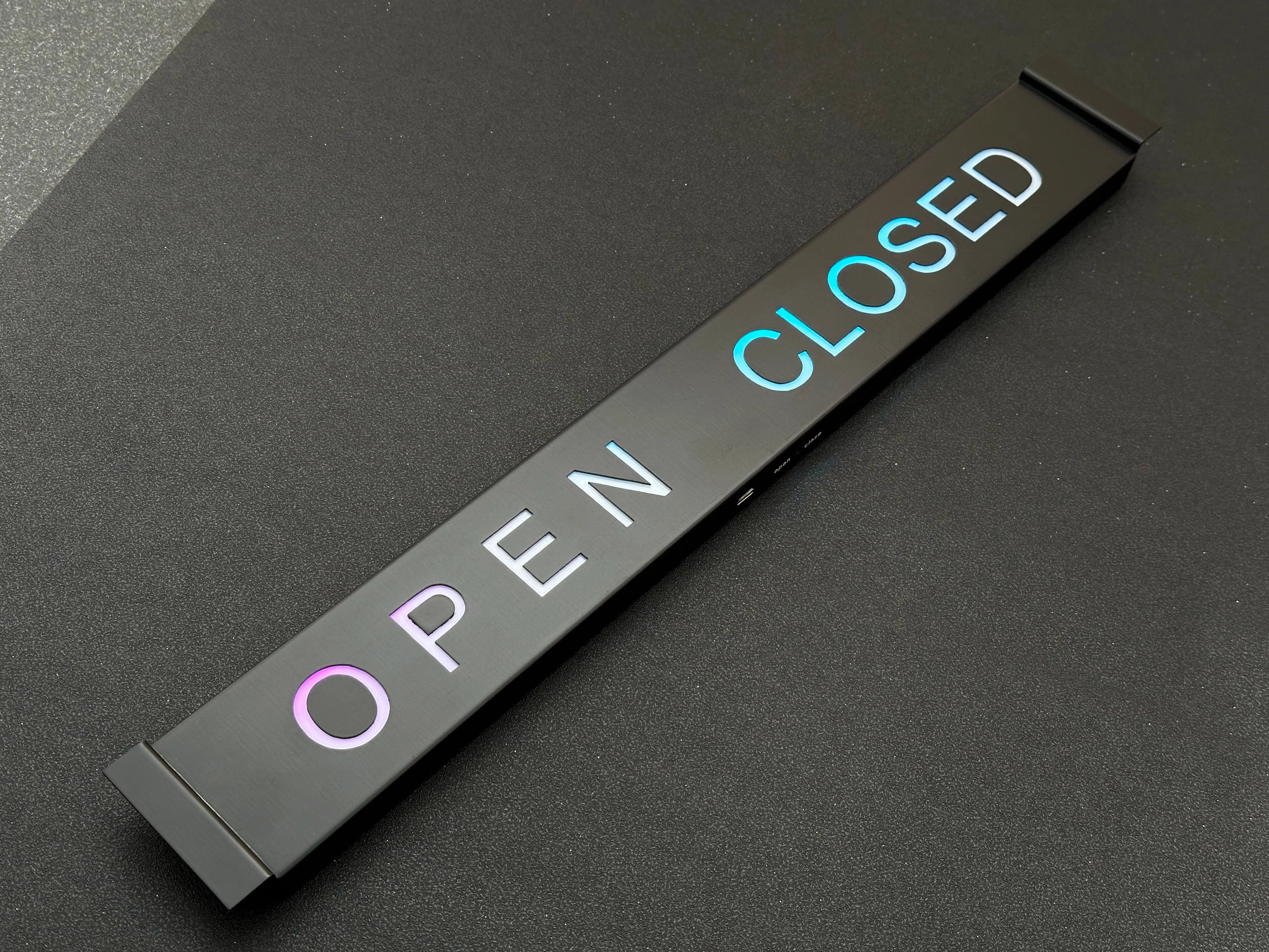 LED Open Closed Sign – RGB Business Sign with Remote Control